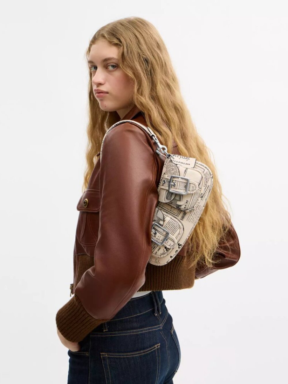 NWT Coach Ashton Shoulder Bag With Newspaper Print - Picture 3 of 7